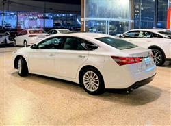 تويوتا أفالون